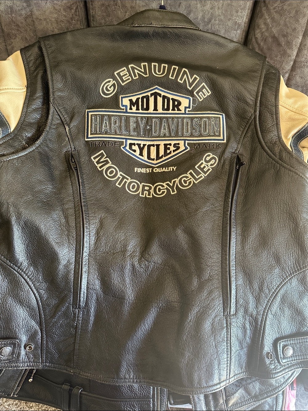 Harley-Davidson Black Leather Jacket with Cream Accents